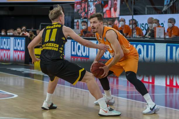 在关键时刻 在关键时刻